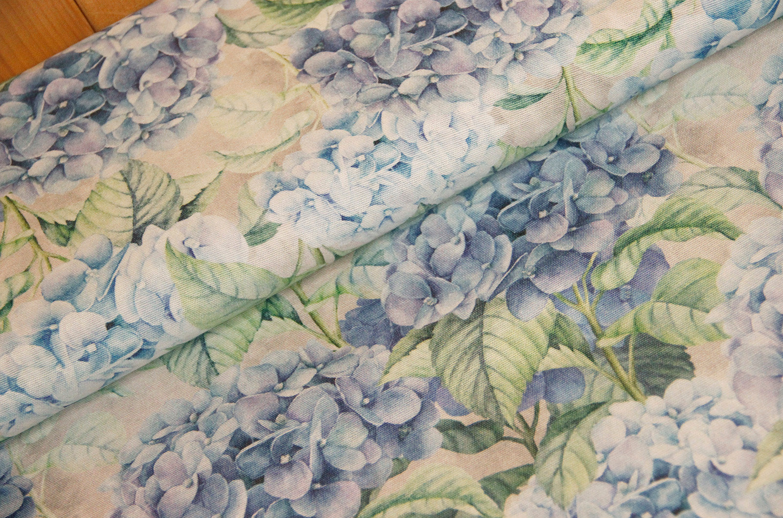 Tissu déco hortensias bleus *À partir de 50 cm