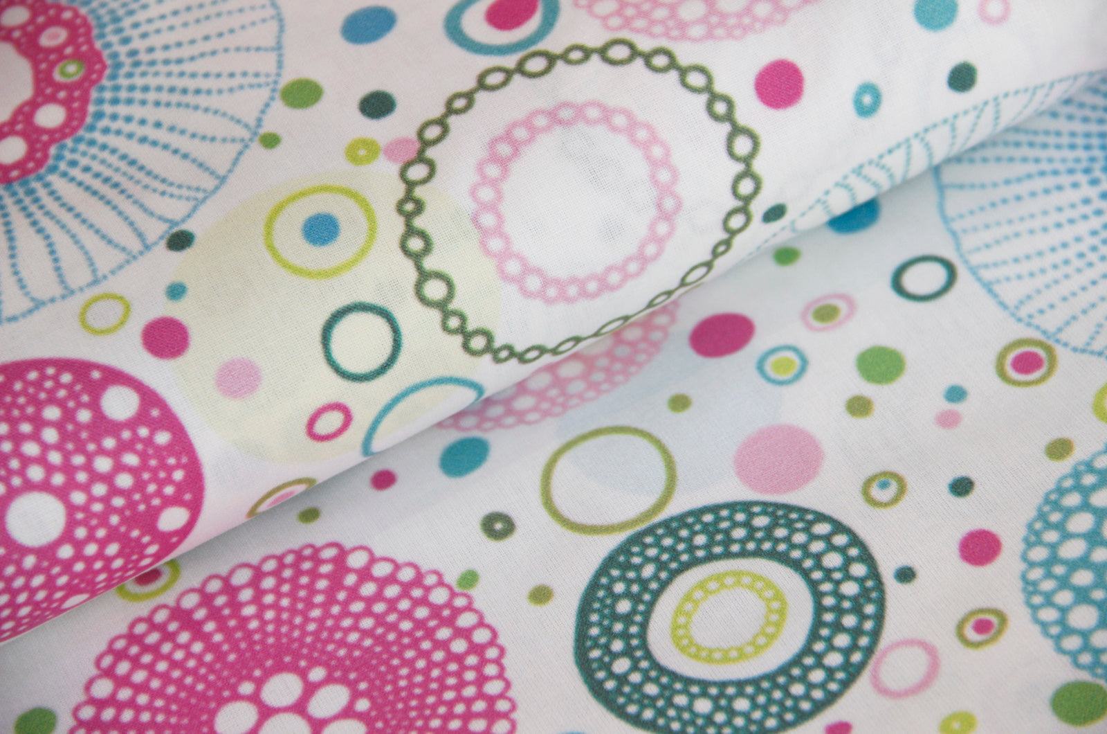 Coton impression numérique cercles colorés * A partir de 50 cm