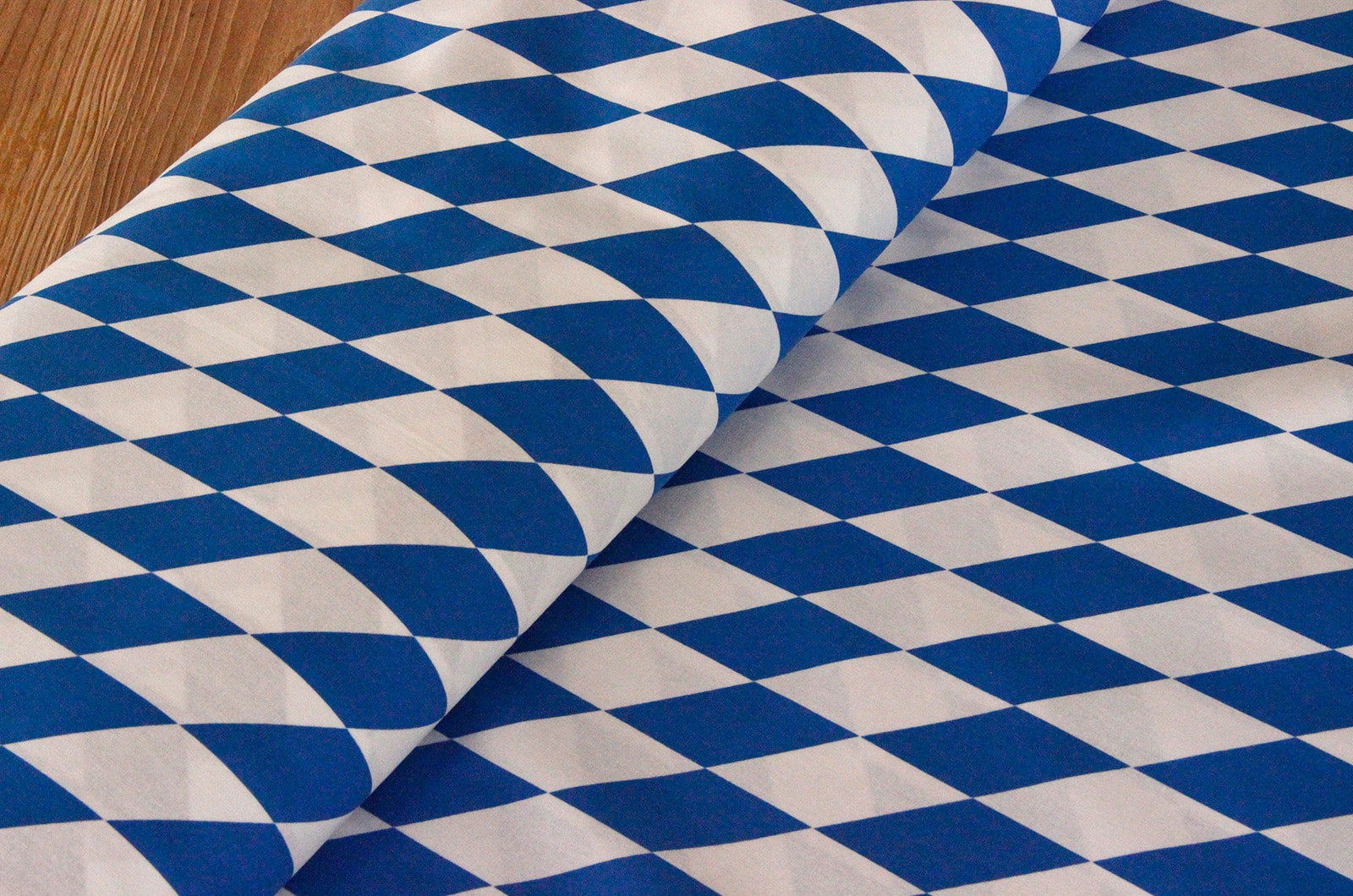 Baumwolldruck bayerische Raute Stoff für Oktoberfest Karo