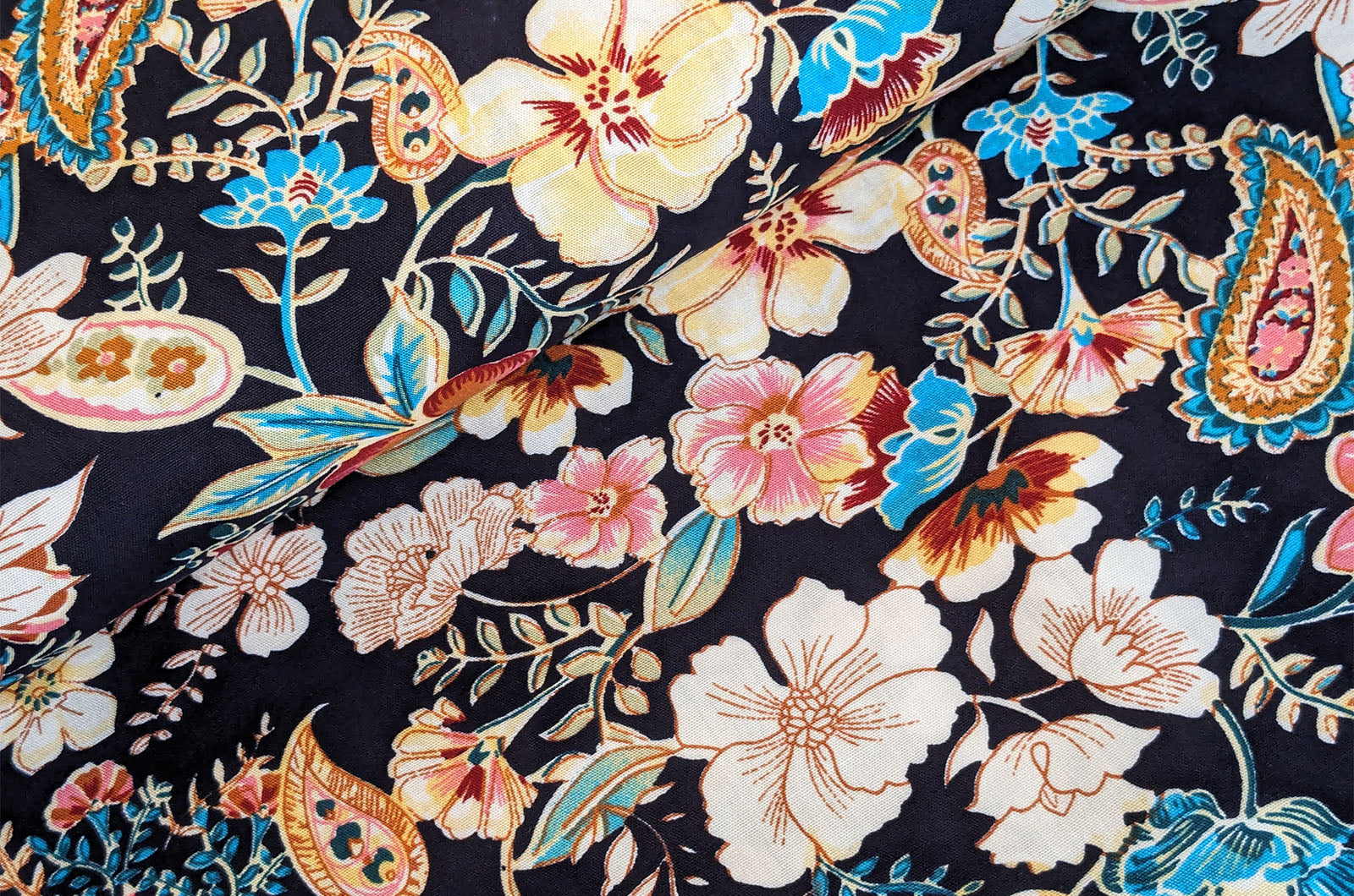 Viscose printed Paisley navy *From 50 cm