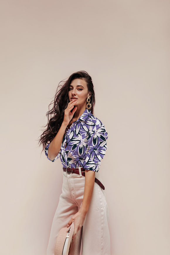 Viskose bedruckt Blumen lila *Ab 50 cm