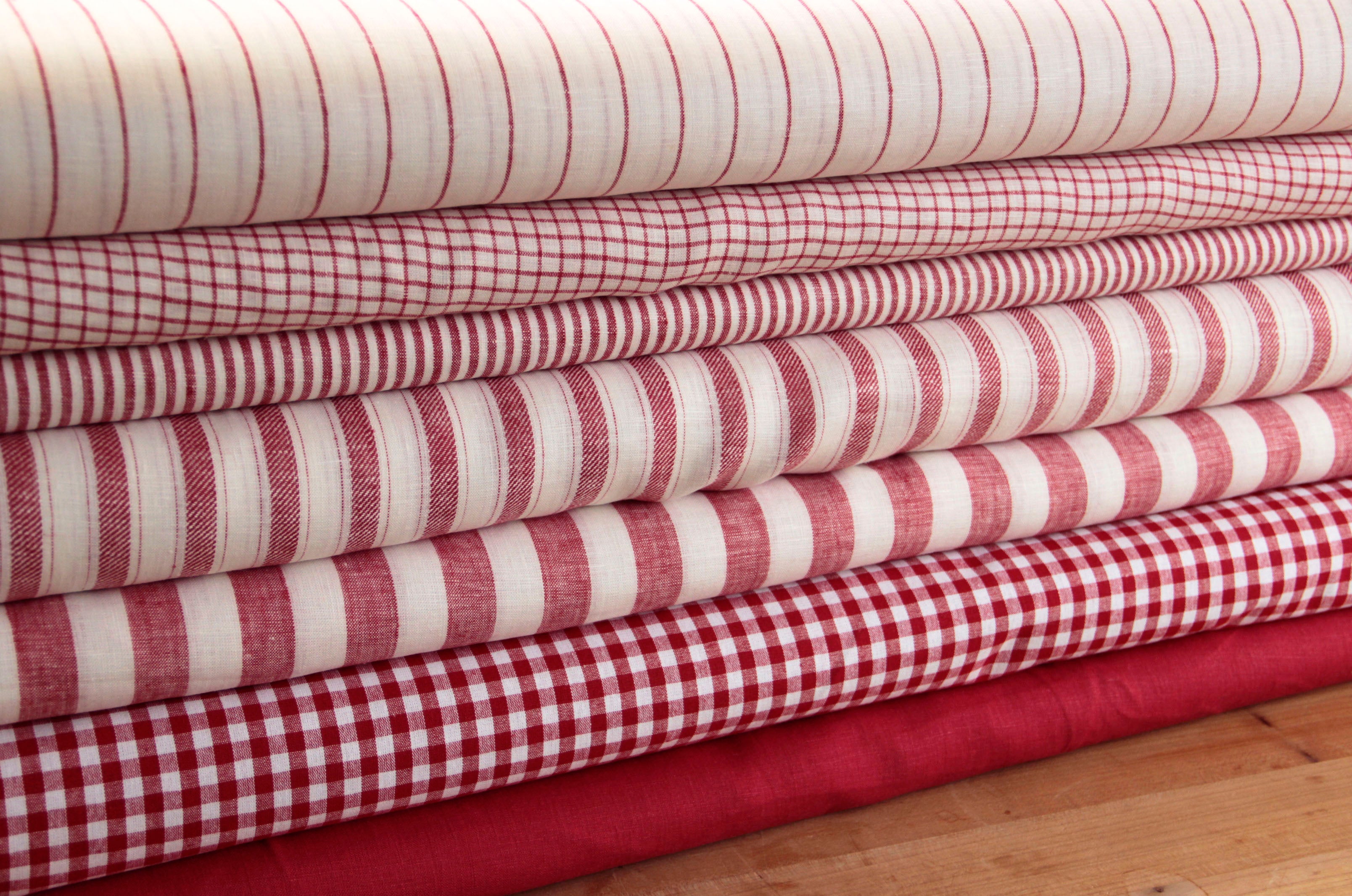 Linen red/white * From 50 cm