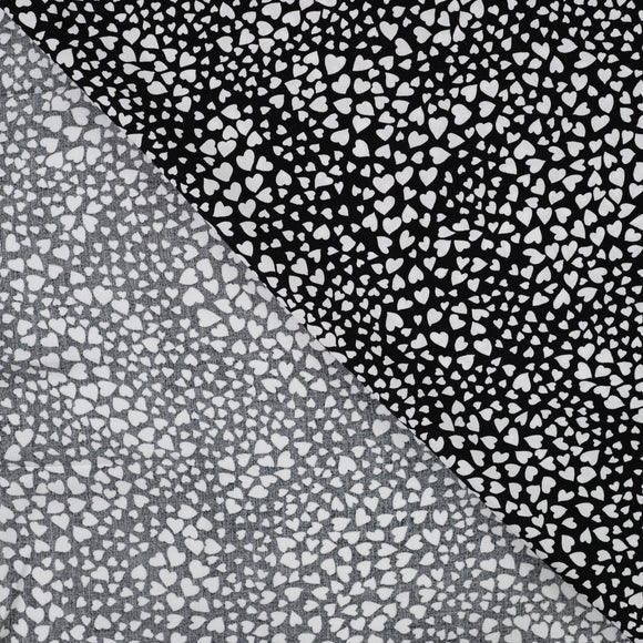 Viskose bedruckt kleine Herzen schwarz *Ab 50 cm