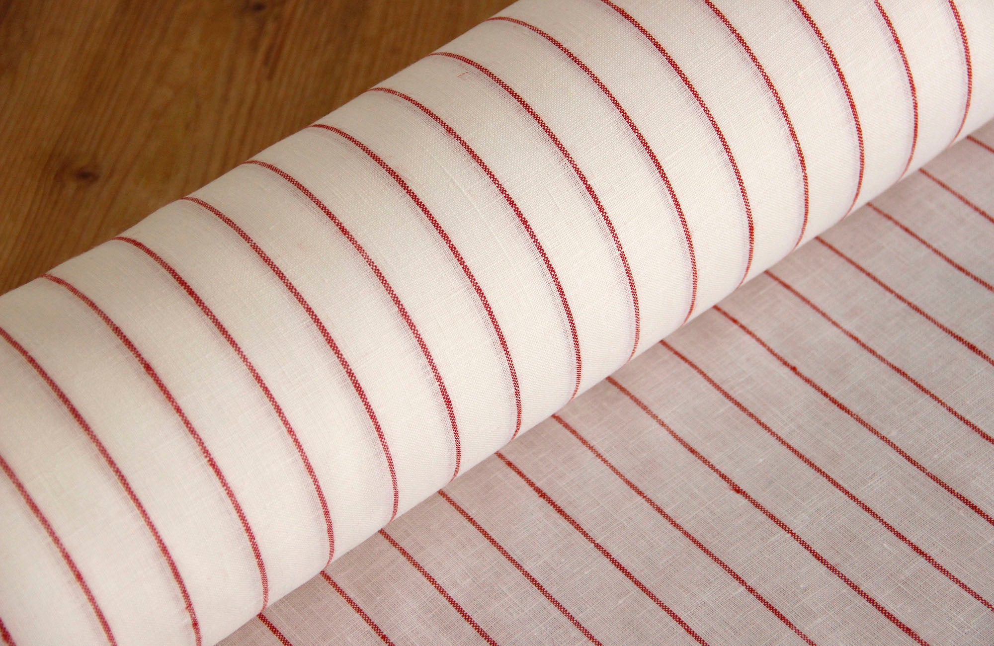 Buy fine-stripes Linen red/white * From 50 cm